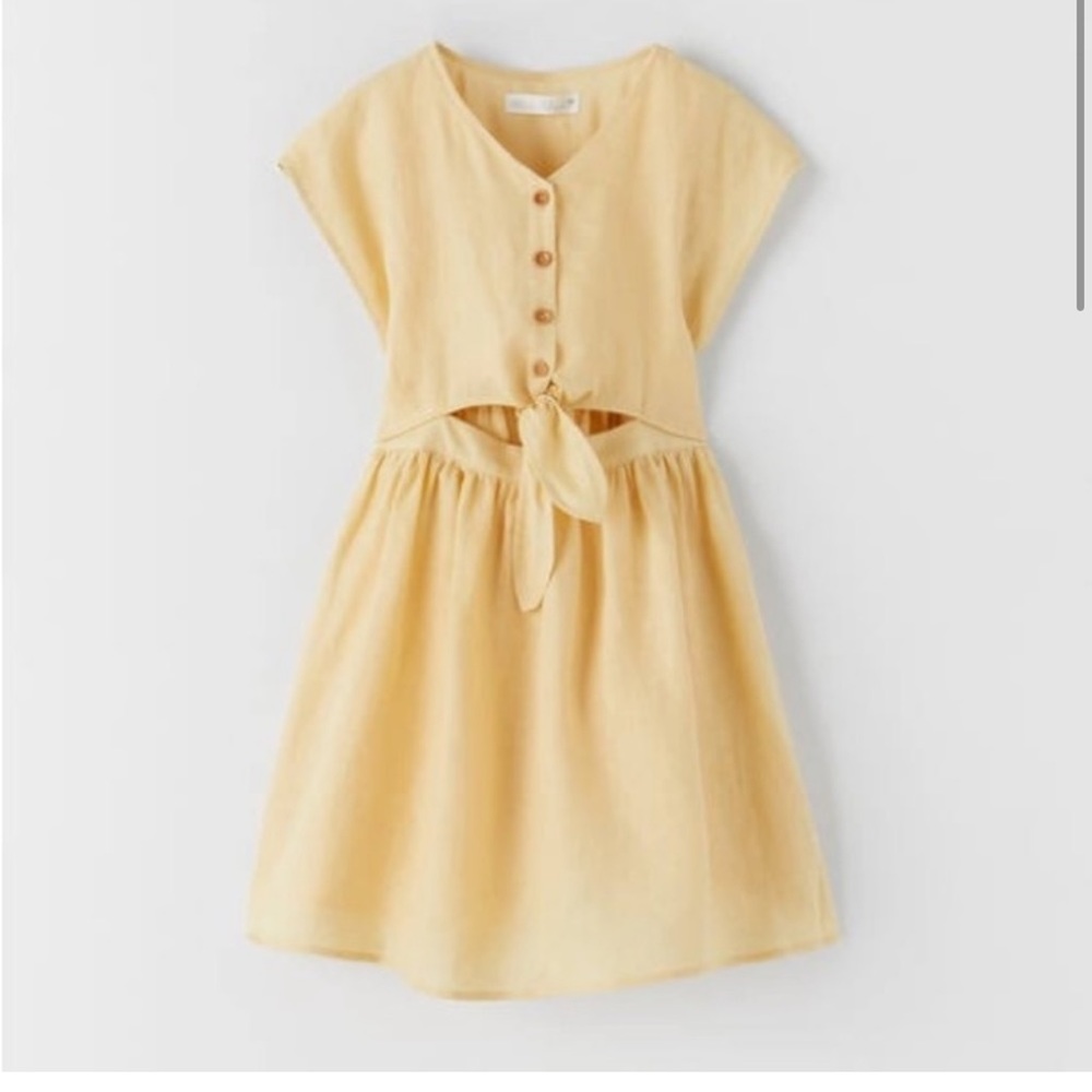 Linen dress.